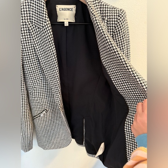 L'AGENCE Candra Zip Pocket Houndstooth Check Blazer - Picture 11 of 13